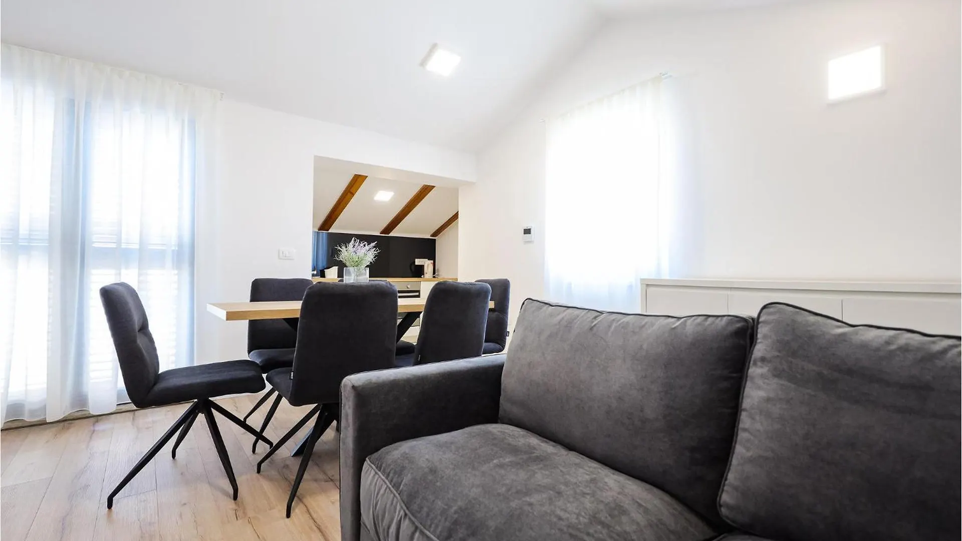 Gorgeous Apartment In Zadar With Wifi