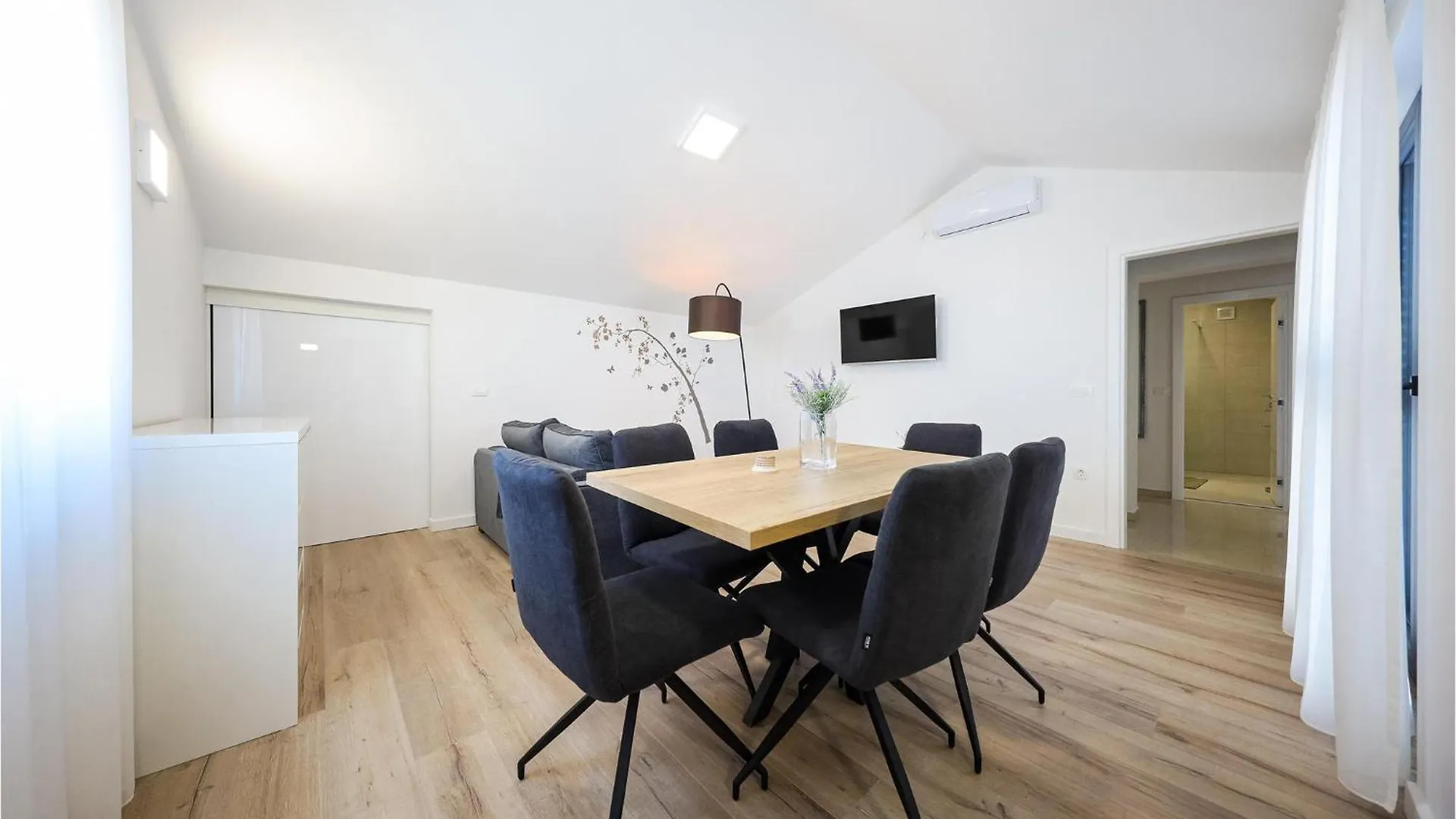 Gorgeous Apartment In Zadar With Wifi